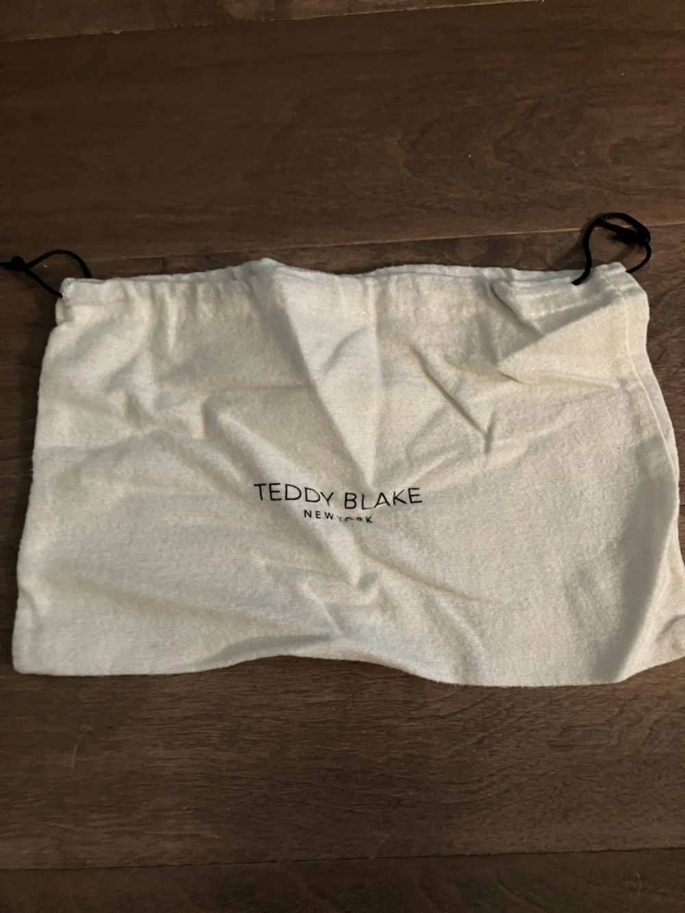 Teddy Blake White Dust Bag for Women Bags